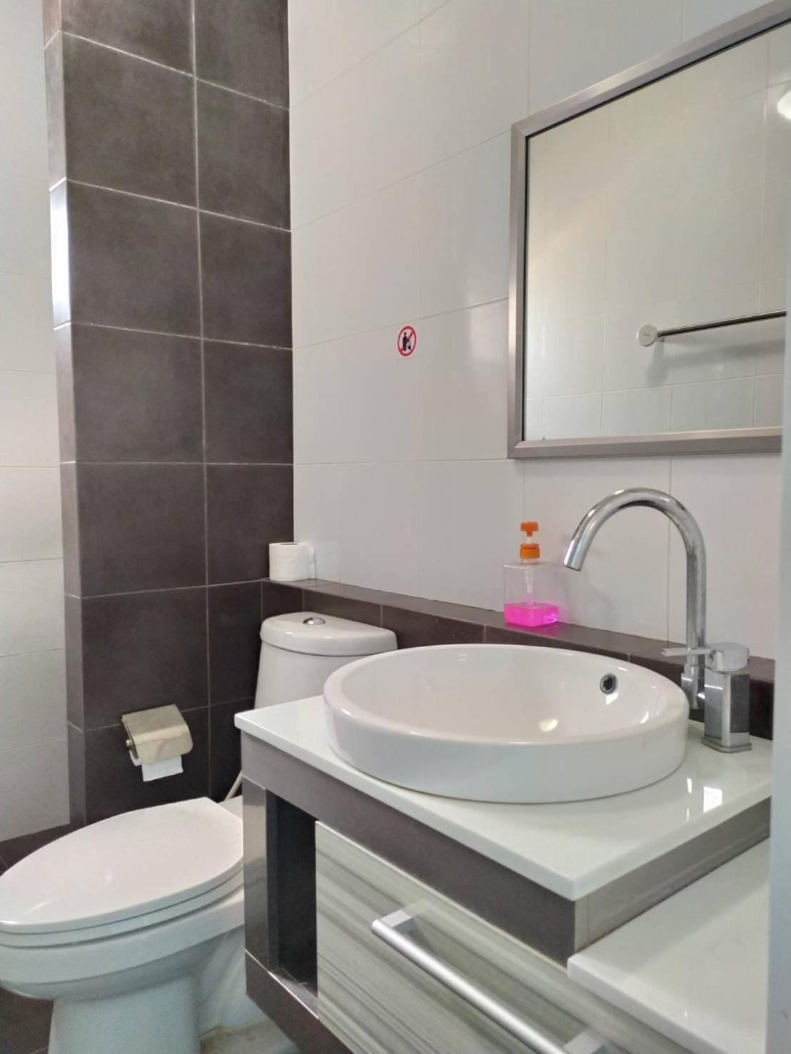 Peony'S Home Μπανγκόκ Εξωτερικό φωτογραφία